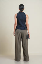 Load image into Gallery viewer, Rua Pleated Top - Black