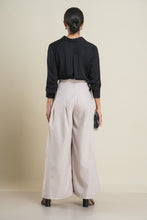 Load image into Gallery viewer, Serina Flared Pant - Bisque