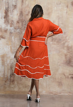 Load image into Gallery viewer, Isla Wave Midi Dress - Rust
