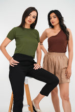 Load image into Gallery viewer, Rib Crew Neck - Olive