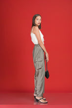 Load image into Gallery viewer, Eve Cargo Pant - Moss