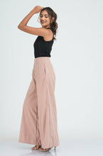 Load image into Gallery viewer, Evie Tuck Pant - Spain