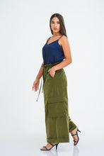Load image into Gallery viewer, Holiday Cargo Pant - Pine