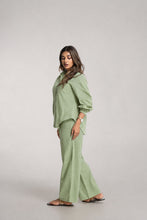 Load image into Gallery viewer, Palm Shirt - Pistachio