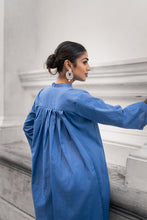 Load image into Gallery viewer, Liza Pleated Top - Ocean