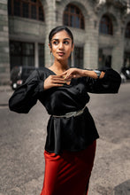 Load image into Gallery viewer, Yasmin Tie Top - Black