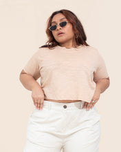 Load image into Gallery viewer, Oversized Crew Crop - Biscotte