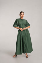 Load image into Gallery viewer, Pinning You Maxi Dress - Forest
