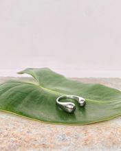 Load image into Gallery viewer, Sterling Silver Hornet Ring
