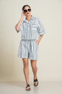 Tuesday Short - Obra