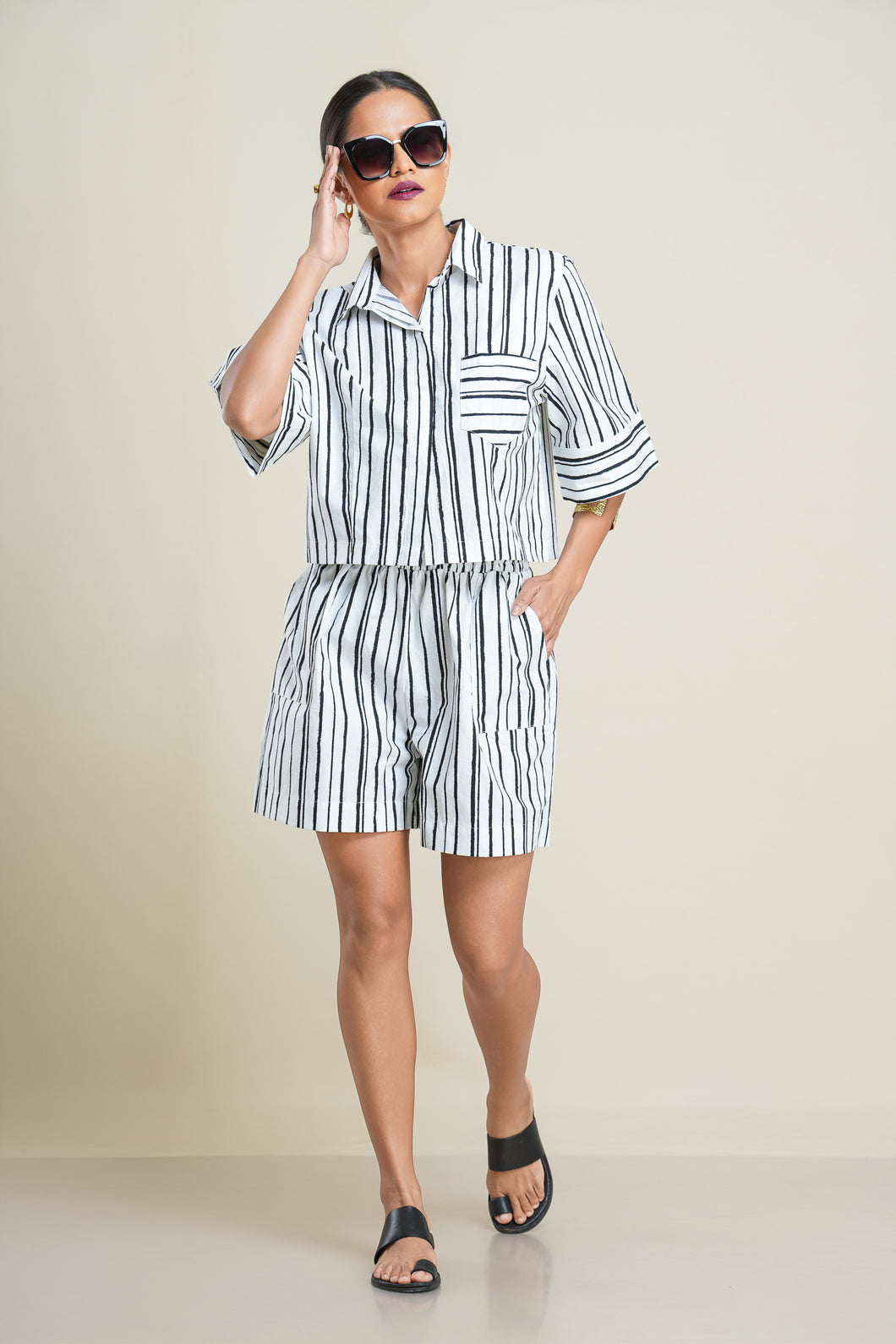 Tuesday Short - Obra