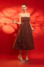 Load image into Gallery viewer, Mae Strapless Dress- Chocolate
