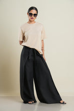 Load image into Gallery viewer, Reg Fit Crew Neck - Nude
