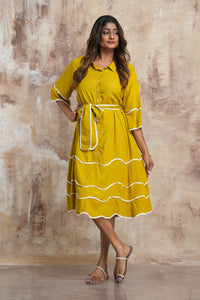 Isla Wave Midi Dress - Mustard