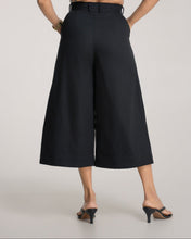Load image into Gallery viewer, Demi Midi Pant - Black
