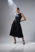 Load image into Gallery viewer, Frankie Midi Dress - Black
