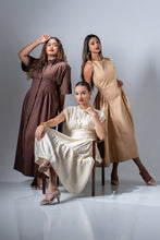 Load image into Gallery viewer, Pinning You Maxi Dress - Chocolate
