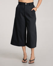 Load image into Gallery viewer, Demi Midi Pant - Black
