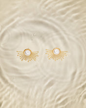 Load image into Gallery viewer, 18K Plated Isla Earring
