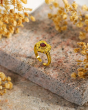 Load image into Gallery viewer, 18kt Marigold Ring
