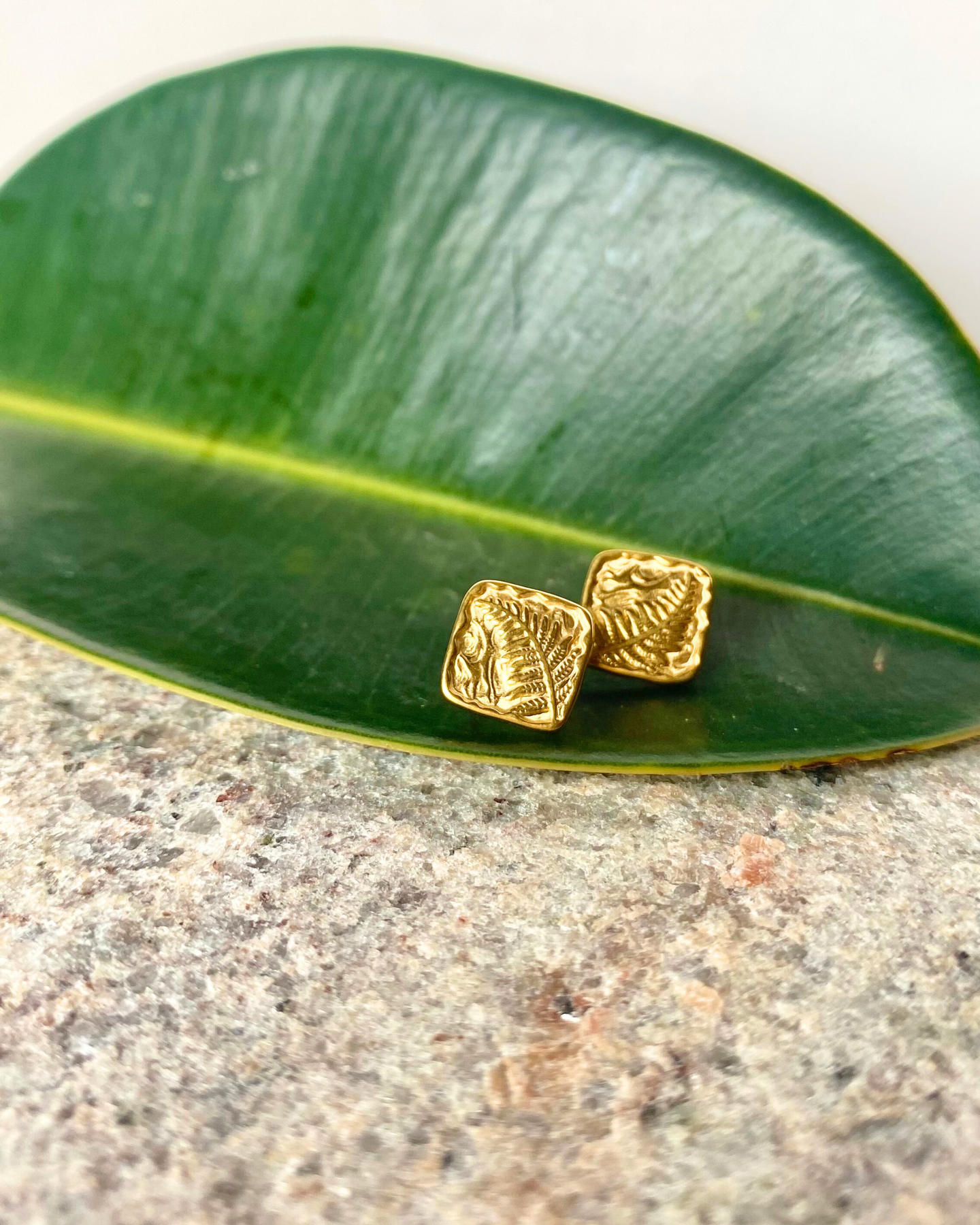 18kt Edwina Studs