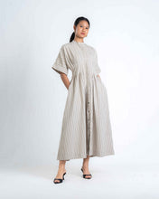Load image into Gallery viewer, Pinning You Maxi Dress - Cappuccino
