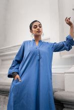 Load image into Gallery viewer, Liza Pleated Top - Ocean
