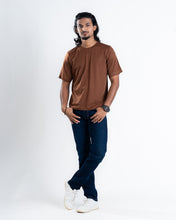 Load image into Gallery viewer, Reg Fit Crew Neck Unisex - Walnut
