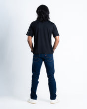 Load image into Gallery viewer, Reg Fit Crew Neck Unisex - Black
