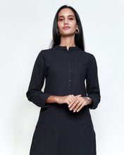 Load image into Gallery viewer, Day Kurtha Top - Black
